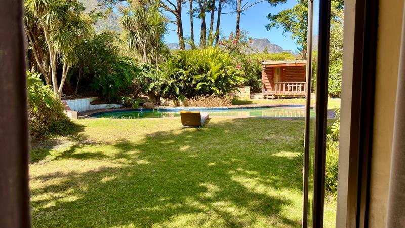 9 Bedroom Property for Sale in Hout Bay Western Cape